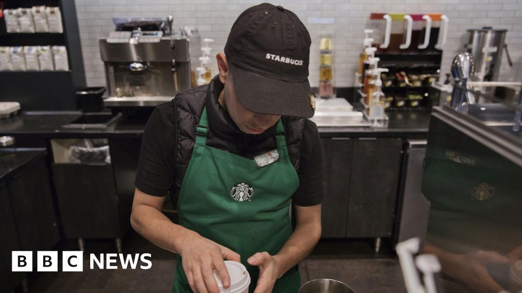 Starbucks-to-close-some-US-and-UK-stores.jpg